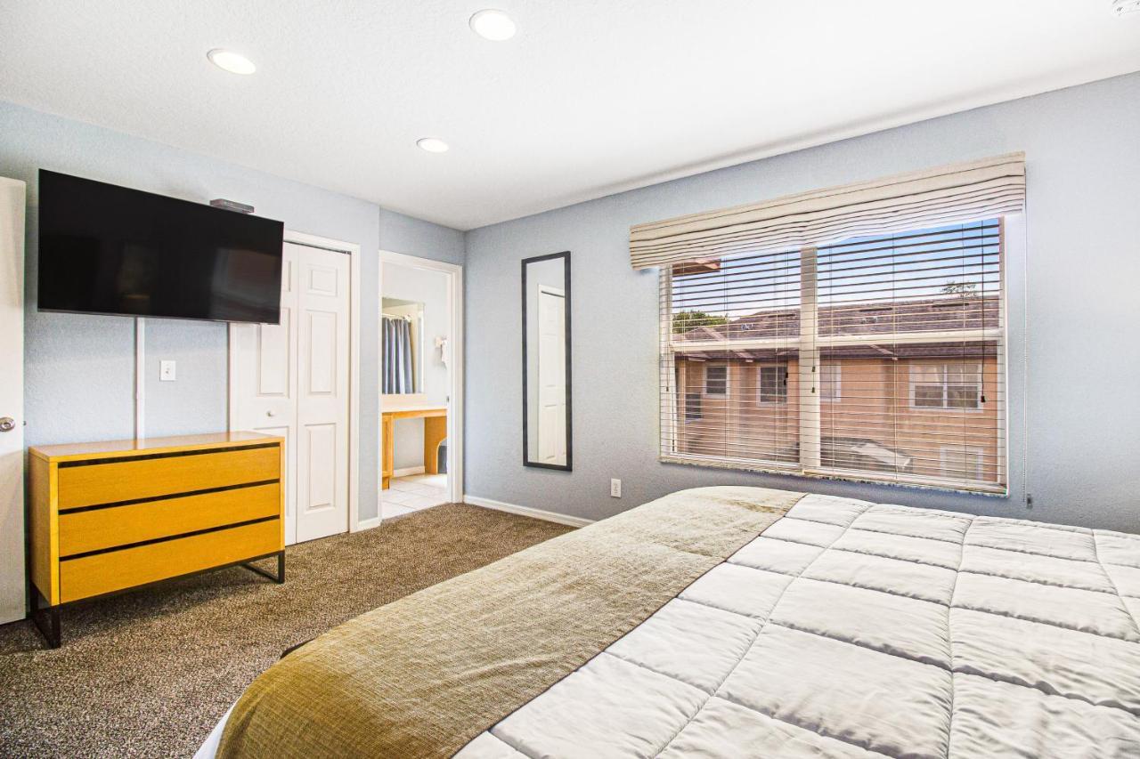 Casa de Férias Modern Retreat At Regal Oaks Orlando